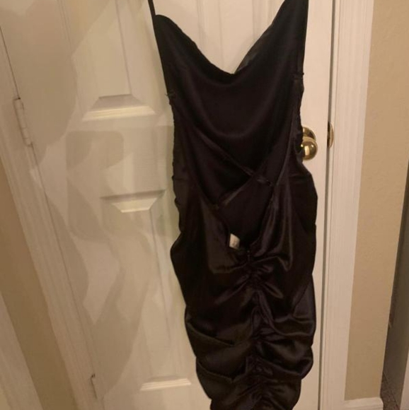 Satin black dress - Picture 2 of 2